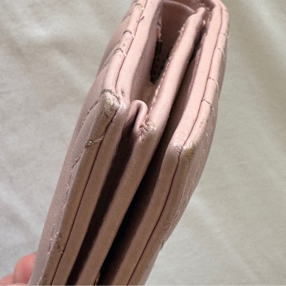 Gucci GG Marmont Pink Quilted Leather Bifold Wallet/ Card Case - Picture 9 of 13